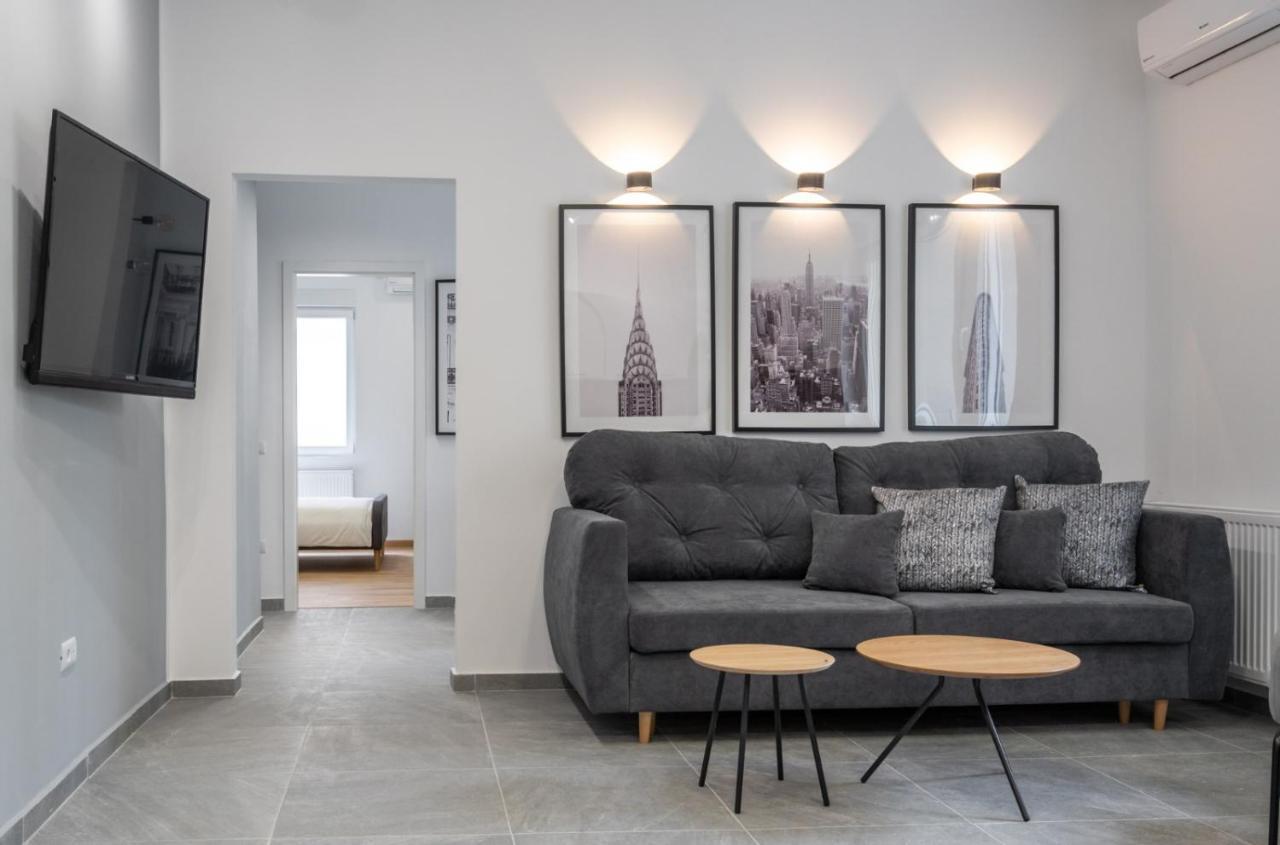Relax Apartament In Piata Universitatii Bukares Bagian luar foto